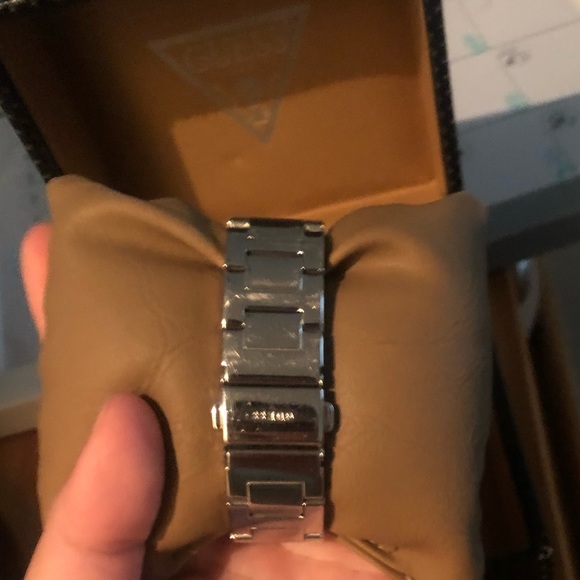 Guess watch - Picture 2 of 3